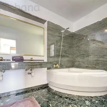 Costacabana - Paris * 료렛 드 마르