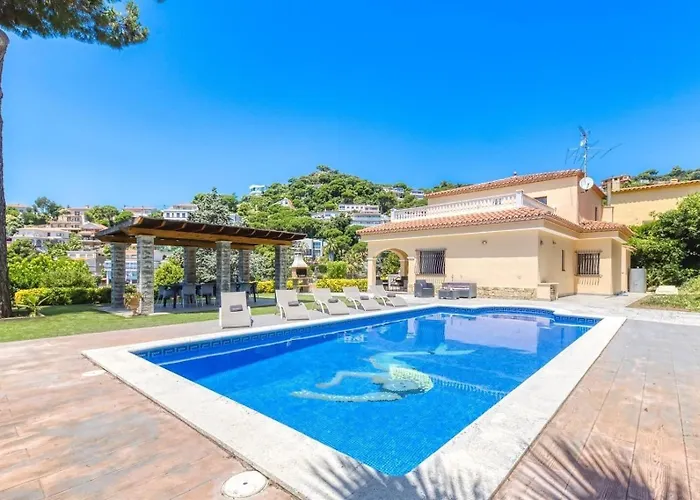 Costacabana - Paris Willa *